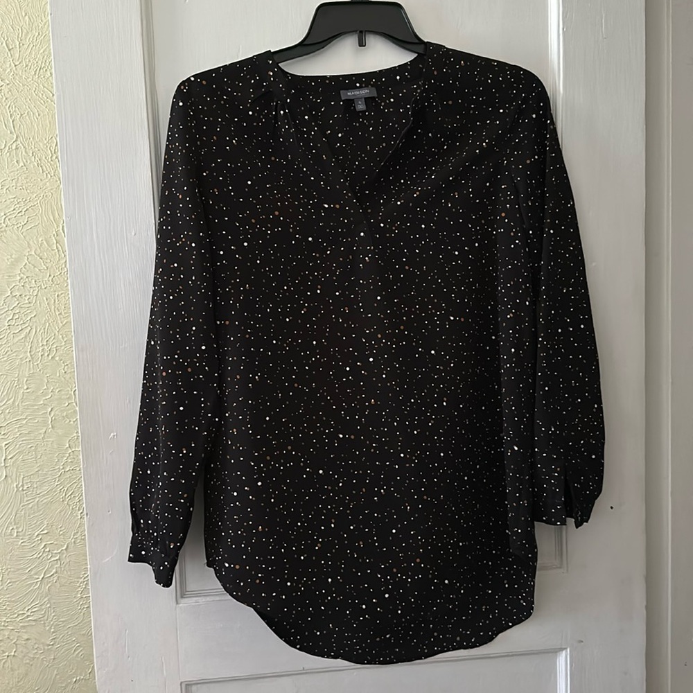 Madison Printed Lightweight Long Sleeve V-Neck Tunic Blouse Top